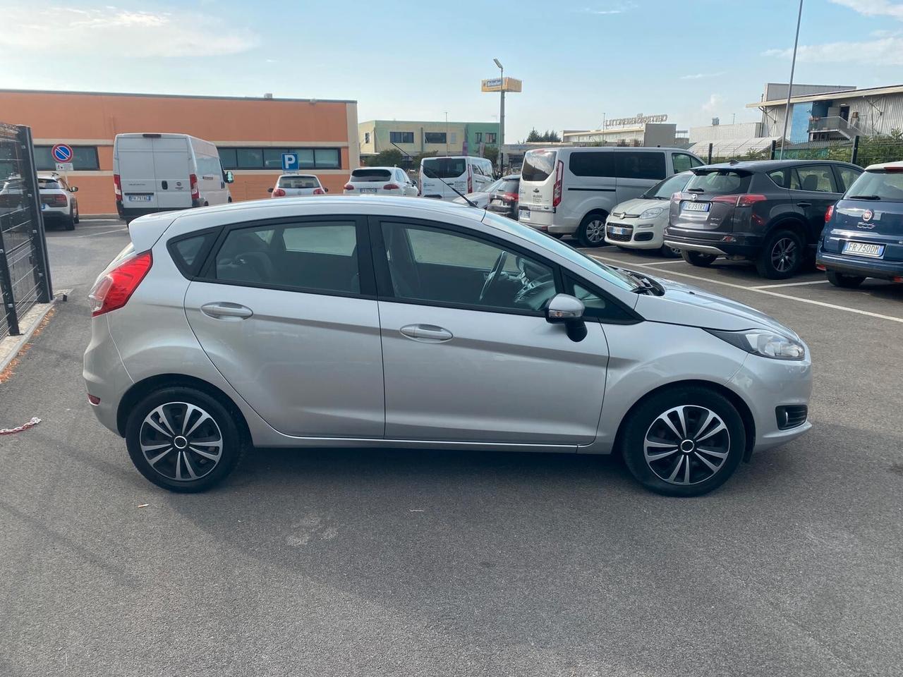 Ford Fiesta 1.5 TDCi 75CV
