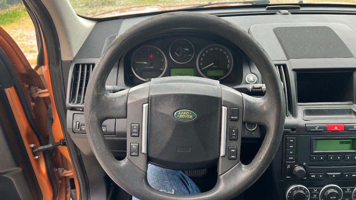 LAND ROVER - Freelander 2.2 td4 SE