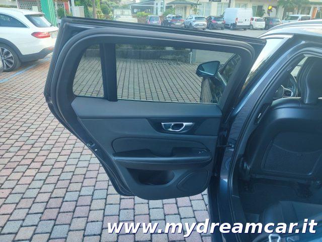VOLVO V60 B4 (d) Geartronic Momentum Business Pro
