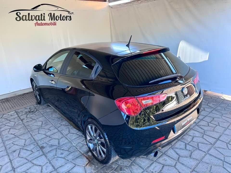 Alfa Romeo Giulietta 1.6 JTDm-2 105 CV Veloce