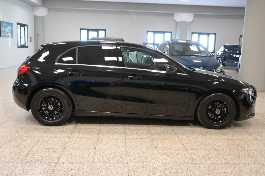 Mercedes-benz A 180 180D 115CV 6M BUSINESS SOLUTION ( PELLE - PDC NAVI PREMIUM TELECAMERA POST. ) CC. 1461