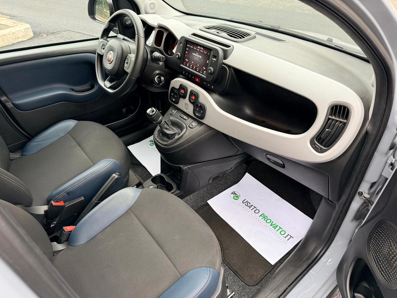 Fiat Panda CROSS HYBRID UNIPRO 30.000KM