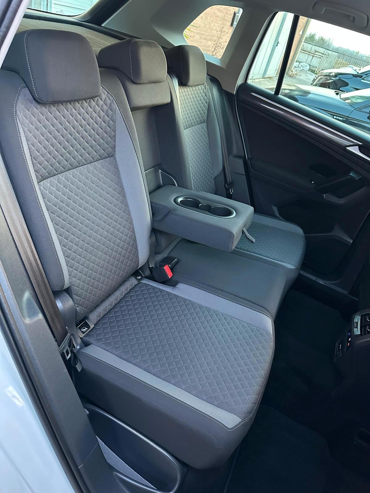 Volkswagen Tiguan 2.0 TDI DSG R-LINE