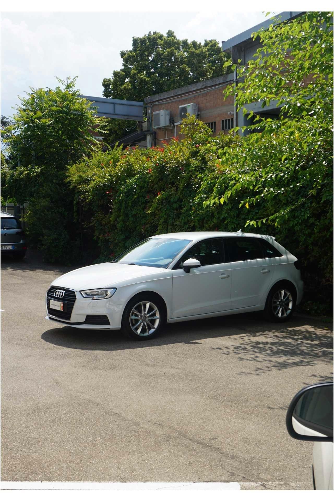 Audi A3 SPB 1.6 TDI 116 CV S tronic Business