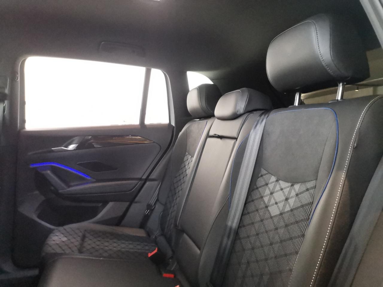 VOLKSWAGEN Tiguan III 2024 - Tiguan 2.0 tdi R-Line 150cv dsg