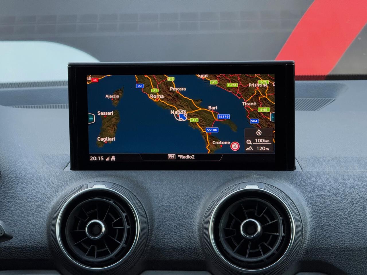Audi Q2 35 TDI S line Quattro S-tronic 150CV COCKPIT