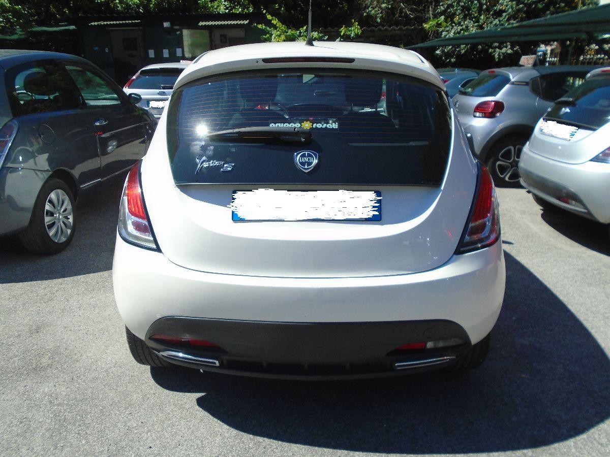 Ypsilon'15 1.2 8V S Momodes. 87000 km E6 OK NEOP