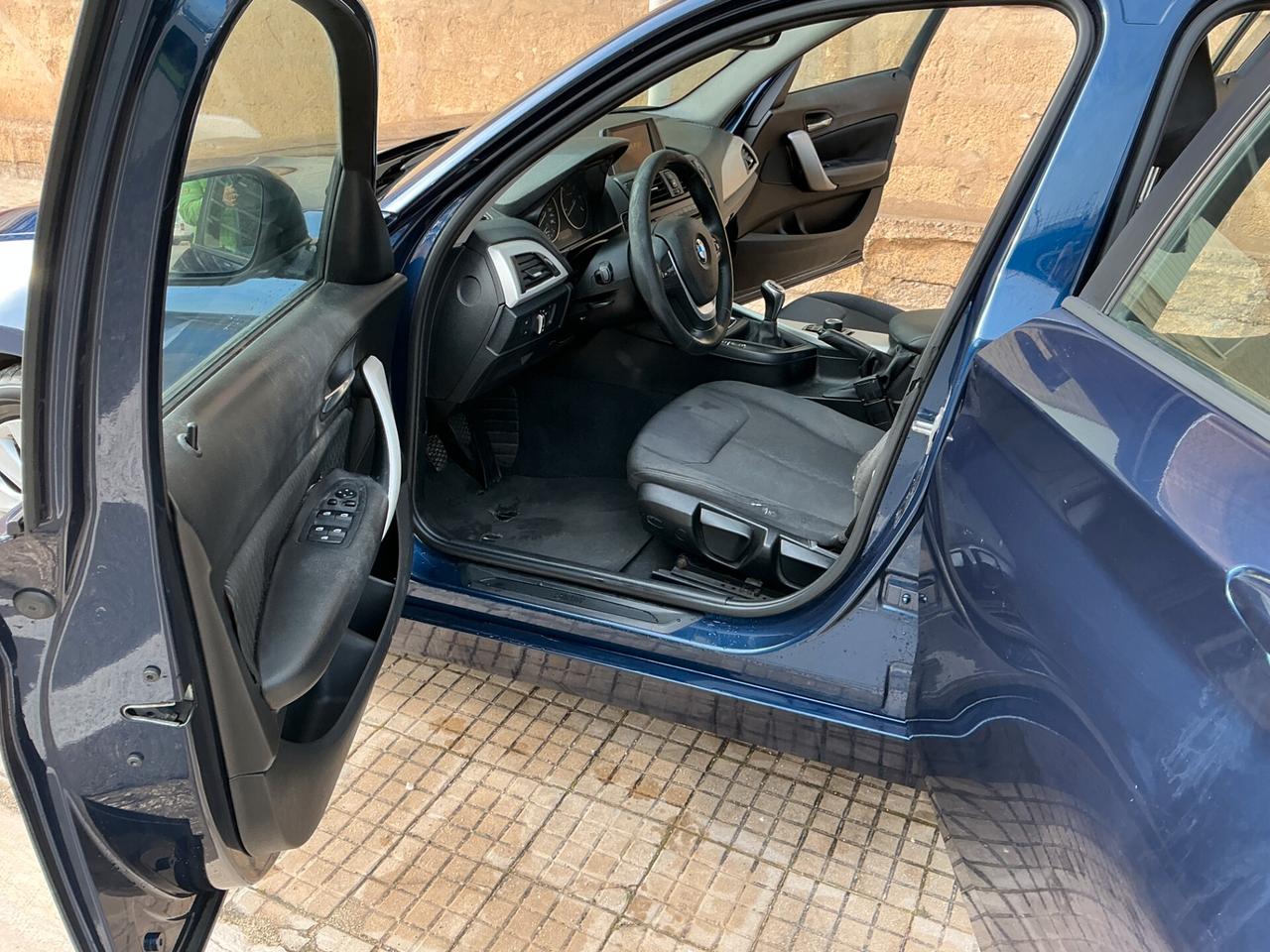 Bmw 116 116d 5p. Urban