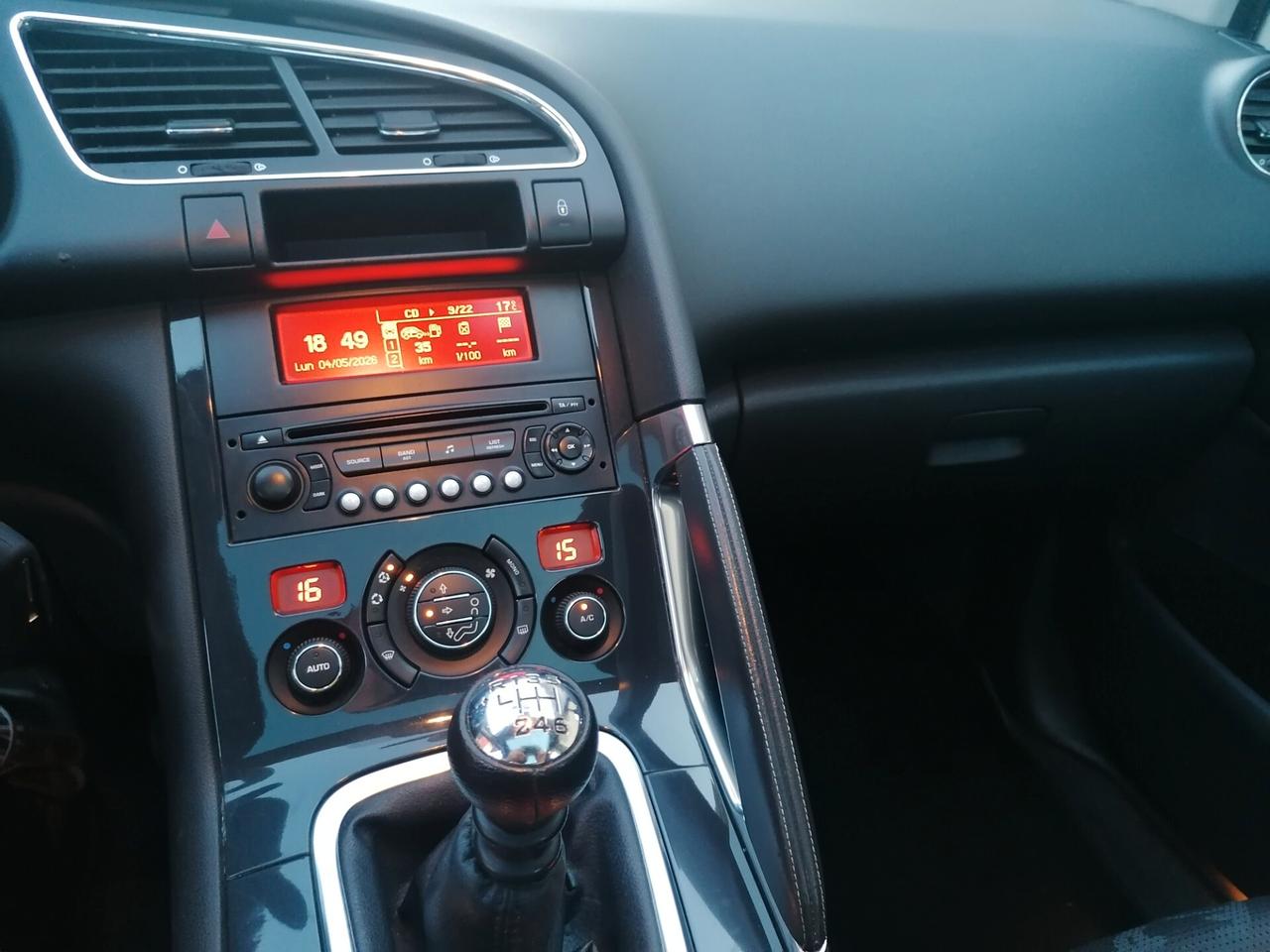 Peugeot 3008 1.6 HDi 110CV Tecno(full optional )