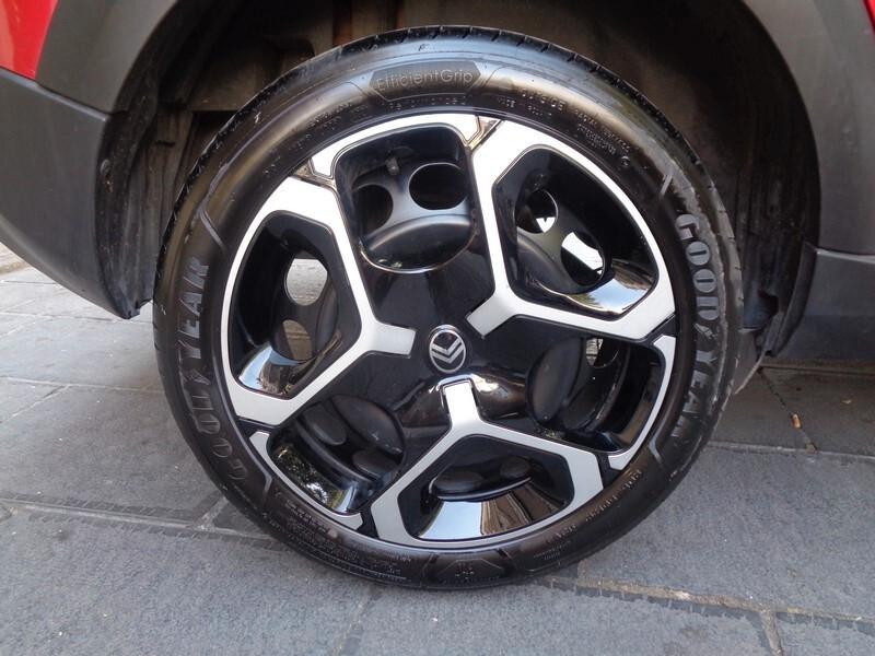 Citroen C3 PureTech 100 S&S Plus 8.000 KM