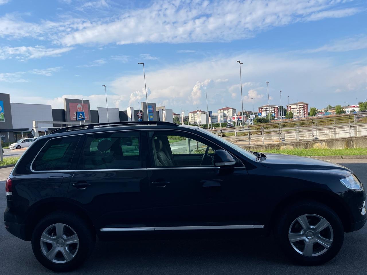 Volkswagen Touareg 2.5 R5 TDI DPF tiptronic Style