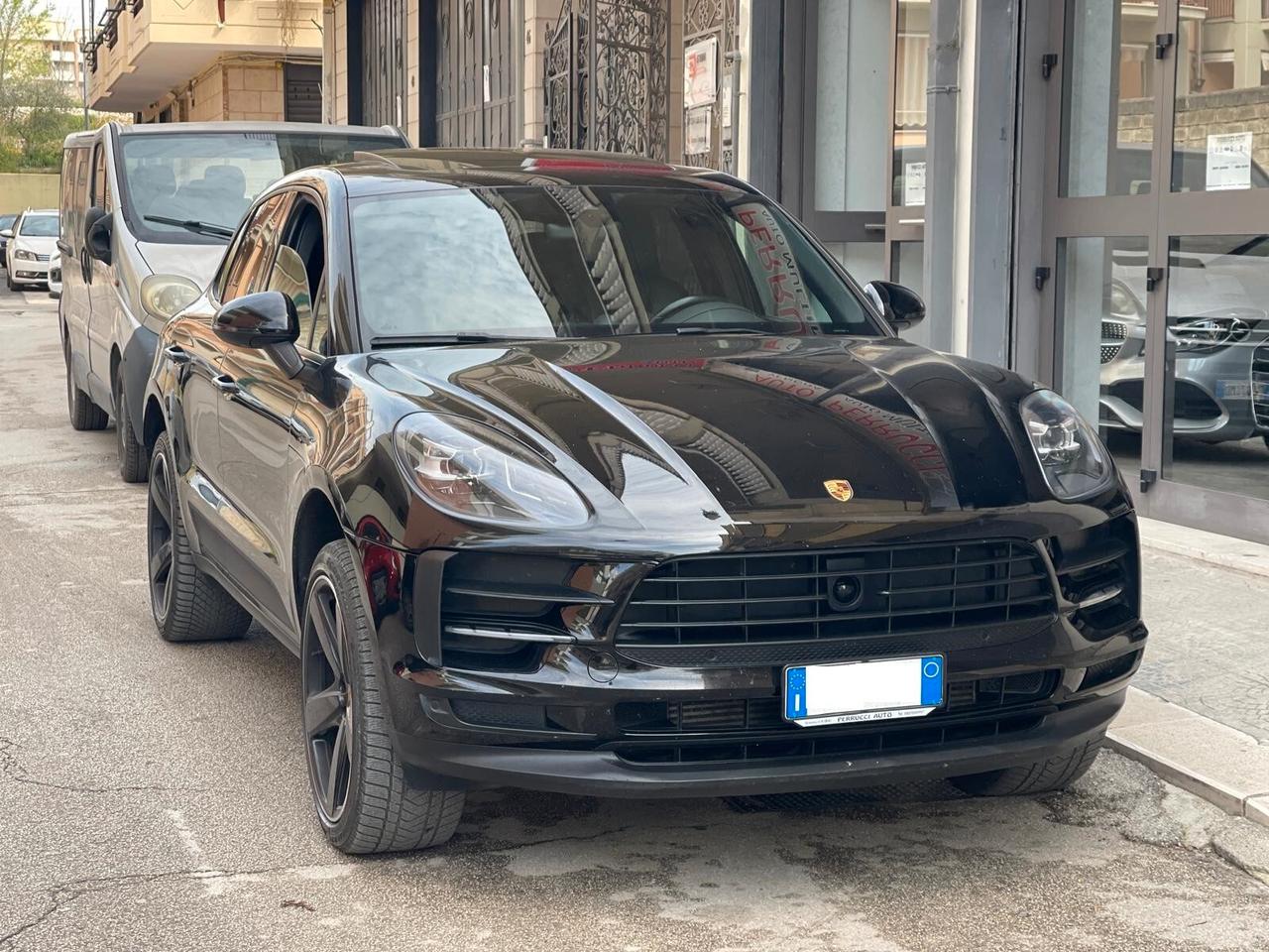 Porsche Macan 2.0 TETTO/FULL