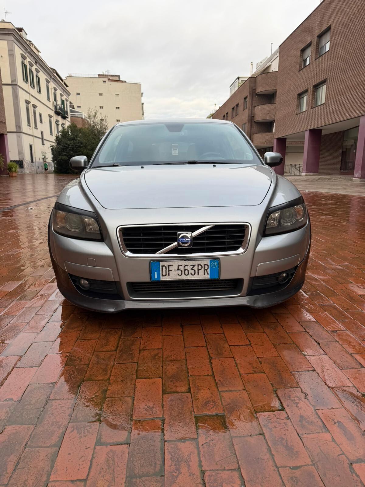 Volvo C30 2.4 D5 aut. R-DESIGN