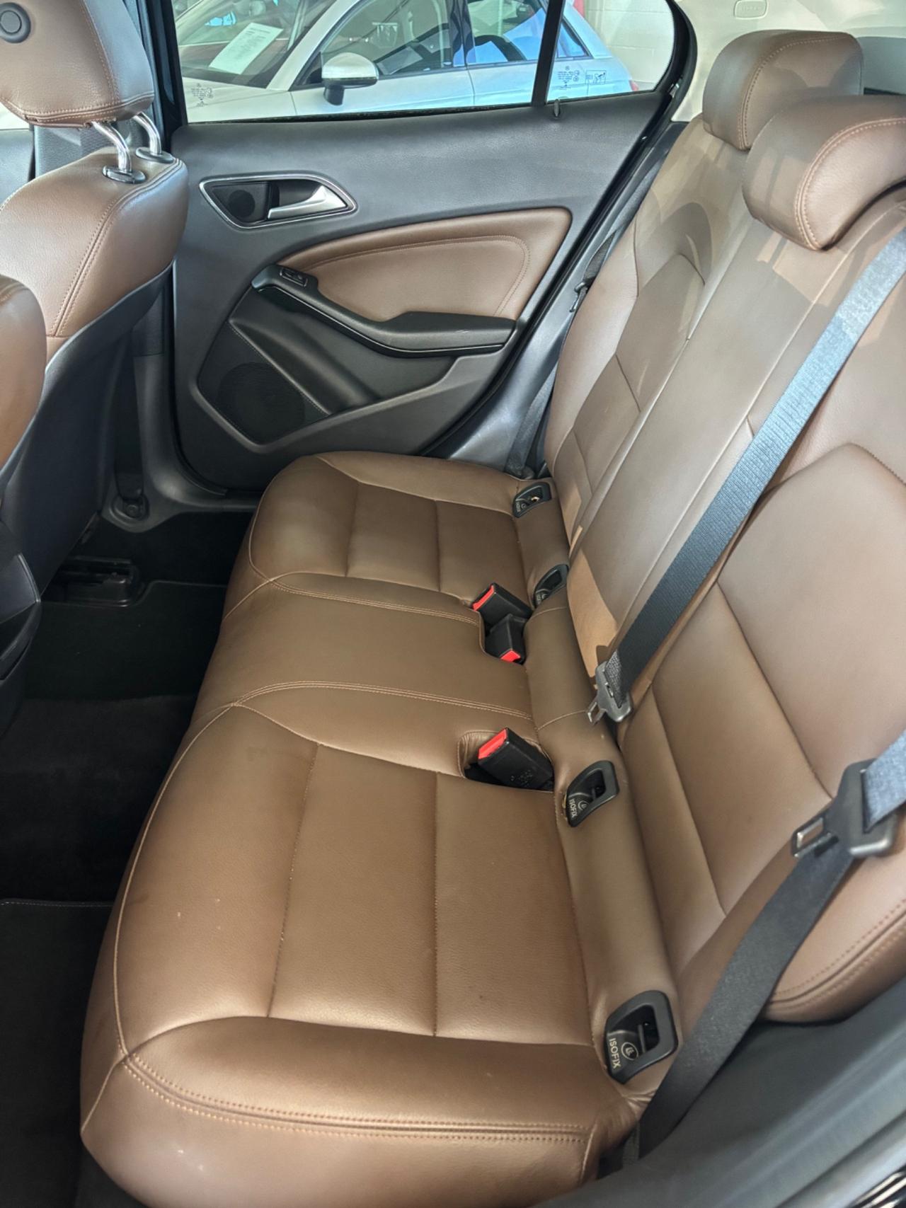 Mercedes-benz GLA 180 CDI Premium