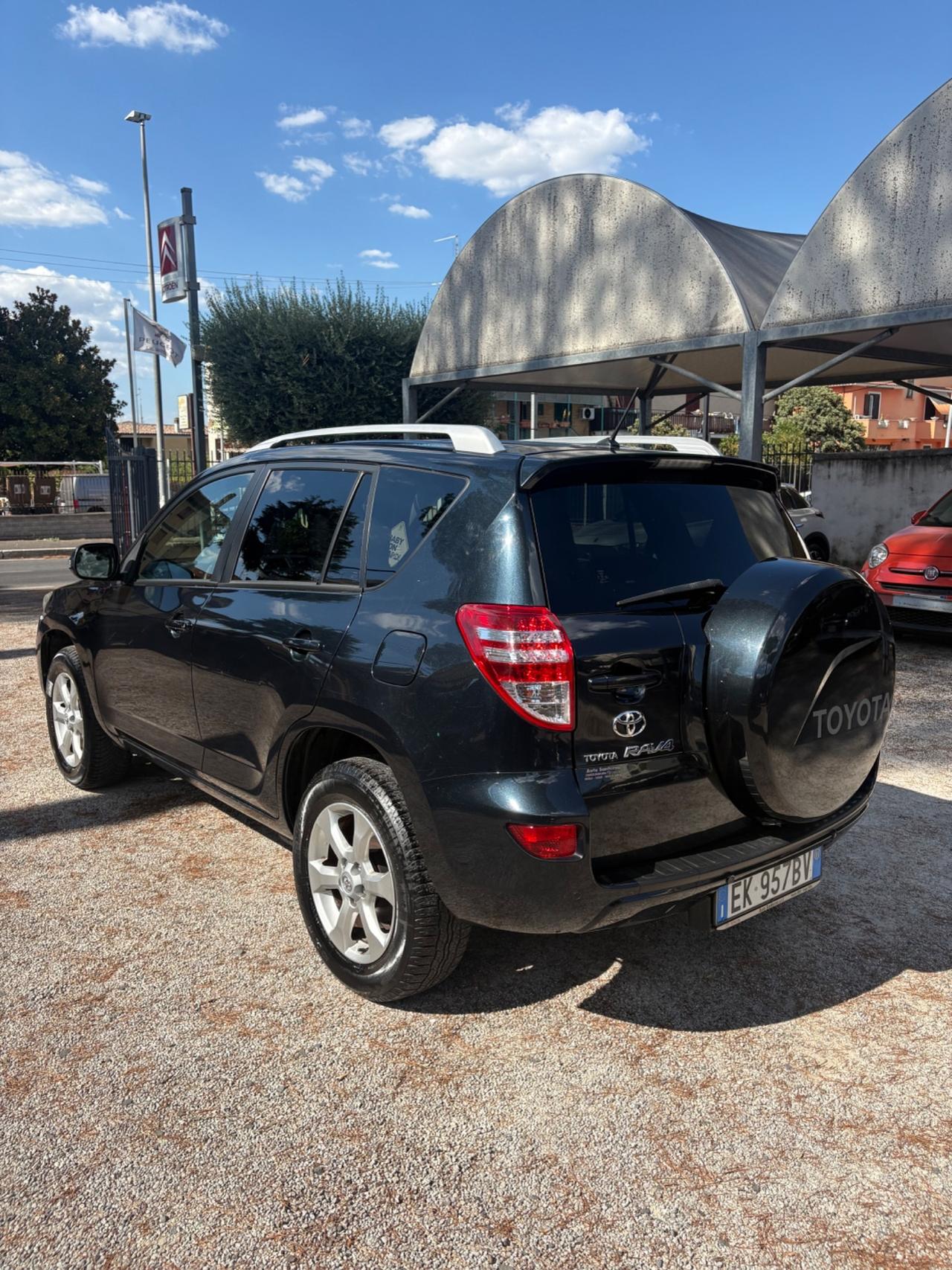 Toyota RAV 4 RAV4 2.2 D-4D 150 CV DPF Exclusive