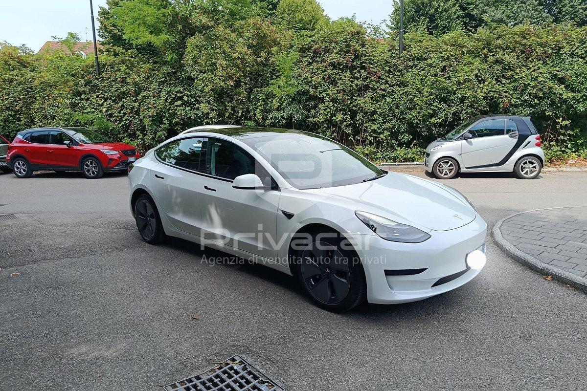 TESLA Model 3 RWD