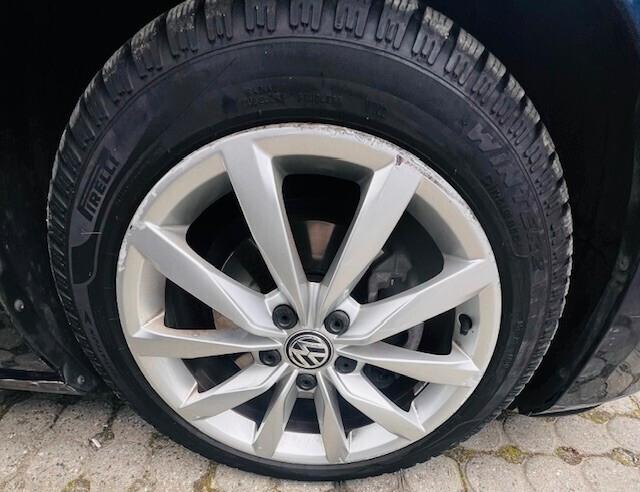 Volkswagen Golf 2.0 TDI DSG 5p. Highline BlueMotion Technology