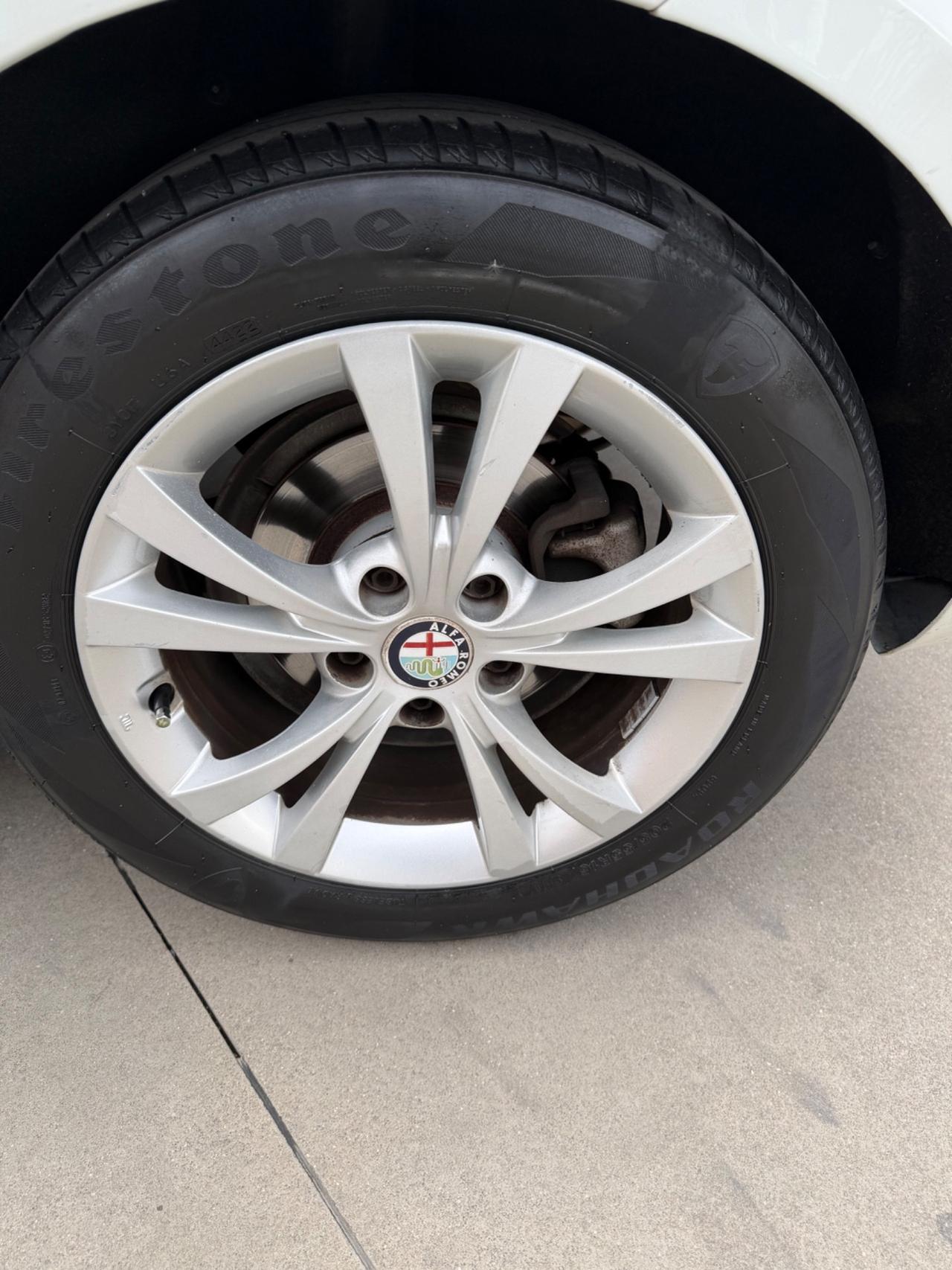 Alfa Romeo Giulietta 1.4 Turbo 120 CV GPL Distinctive