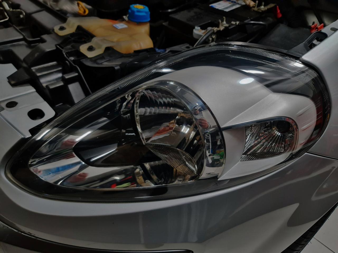 Fiat Punto Evo 1.6 Mjt DPF*Navigat.*Pelle*Cruise*PDC