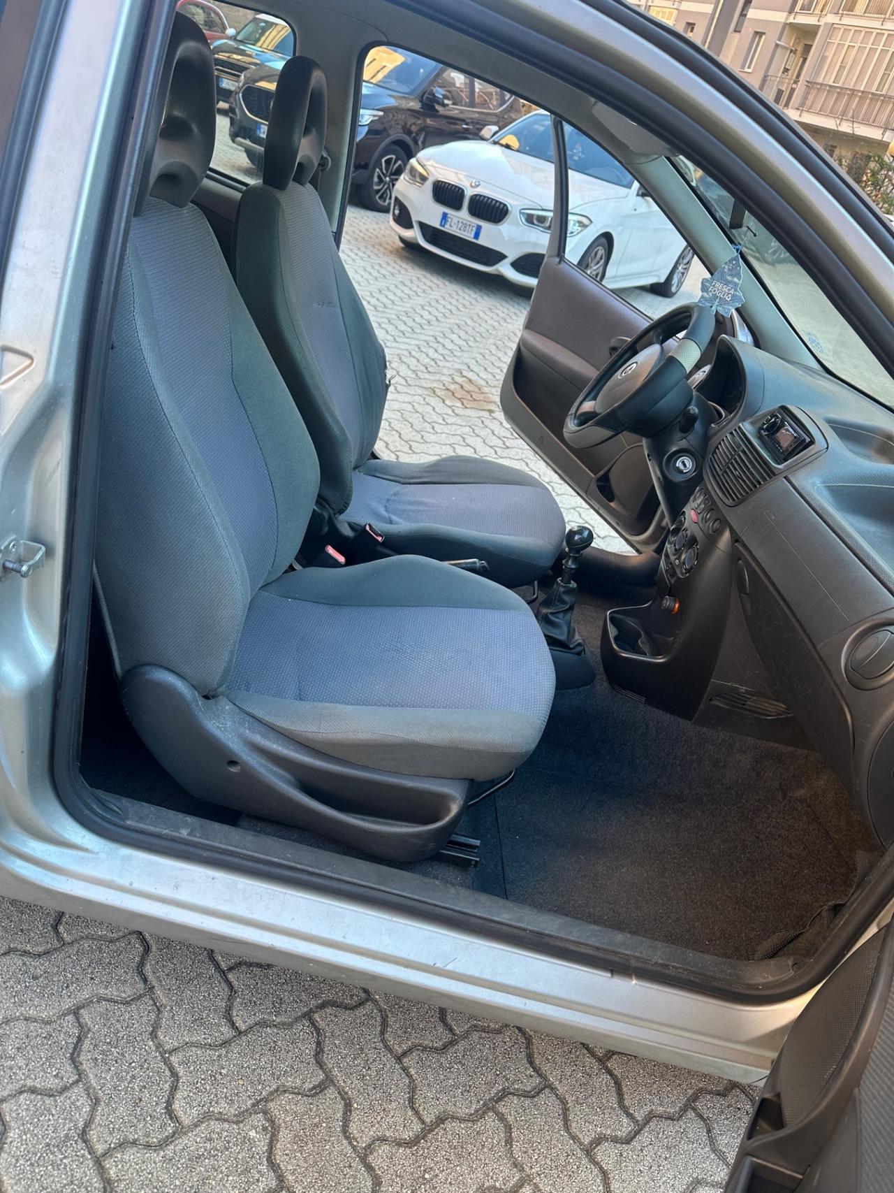 Fiat Punto 1.2 3 porte Active