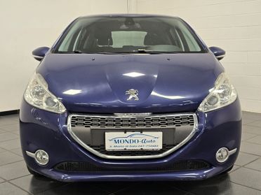 Peugeot 208 1.2 VTi 82 CV Allure 2013 OK NEOPATENTATI