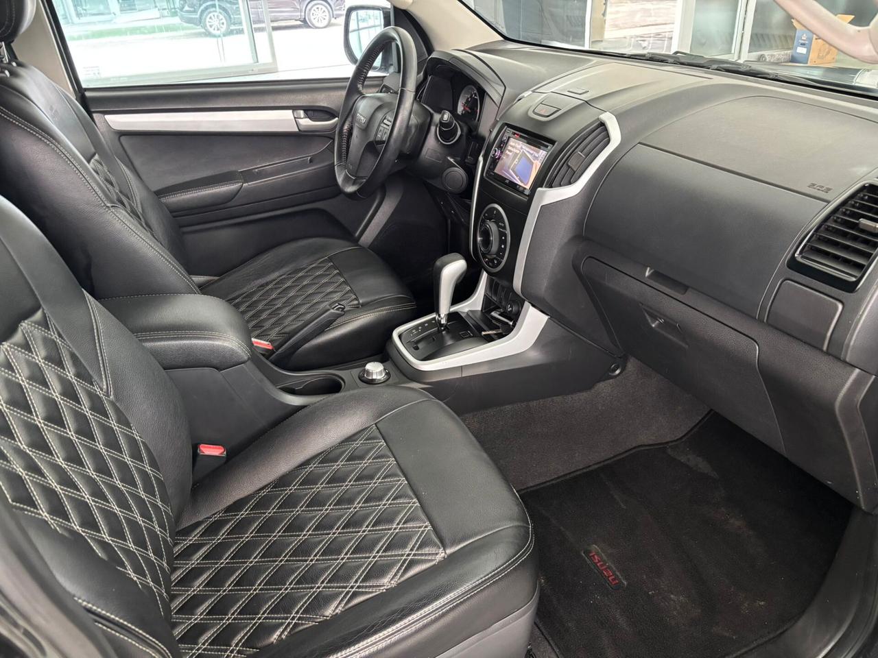 Isuzu D-Max 1.9 Crew Cab Solar 4WD A/C Aut.