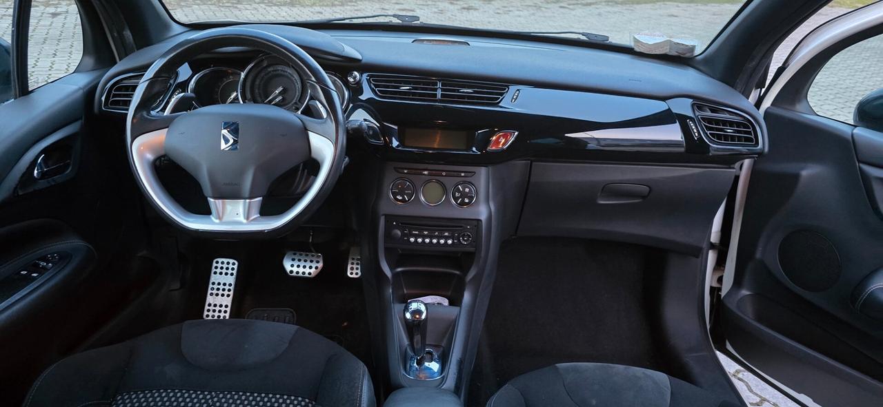 Ds DS3 3 1.4 VTi 95 CMP-5 Just Black