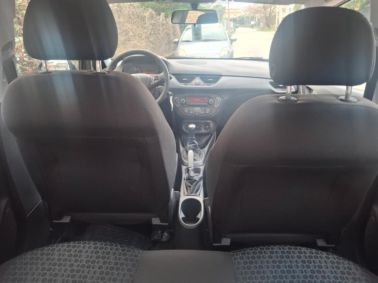 Opel Corsa 1.2 5 porte neopatentati
