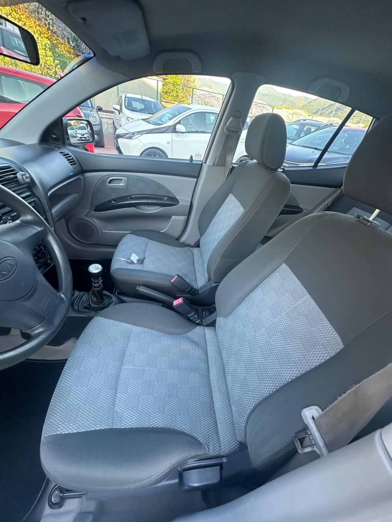 Kia Picanto 1.1 12V CRDi VGT Spicy