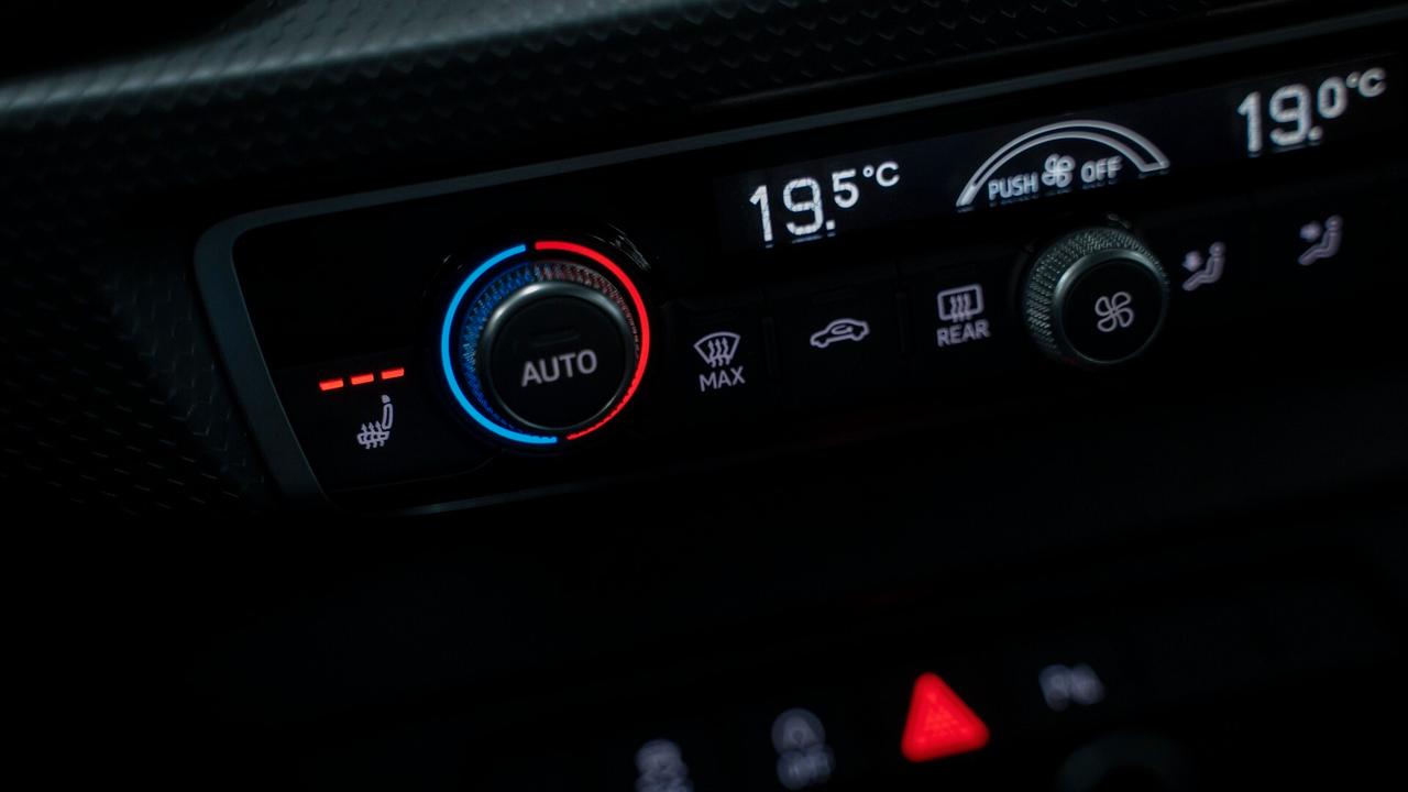 Audi A1 CITYCARVER 30 1.0 TFSI S TRONIC SPORT 110 CV XENO NAVI KEYLESS FULL OPTIONAL