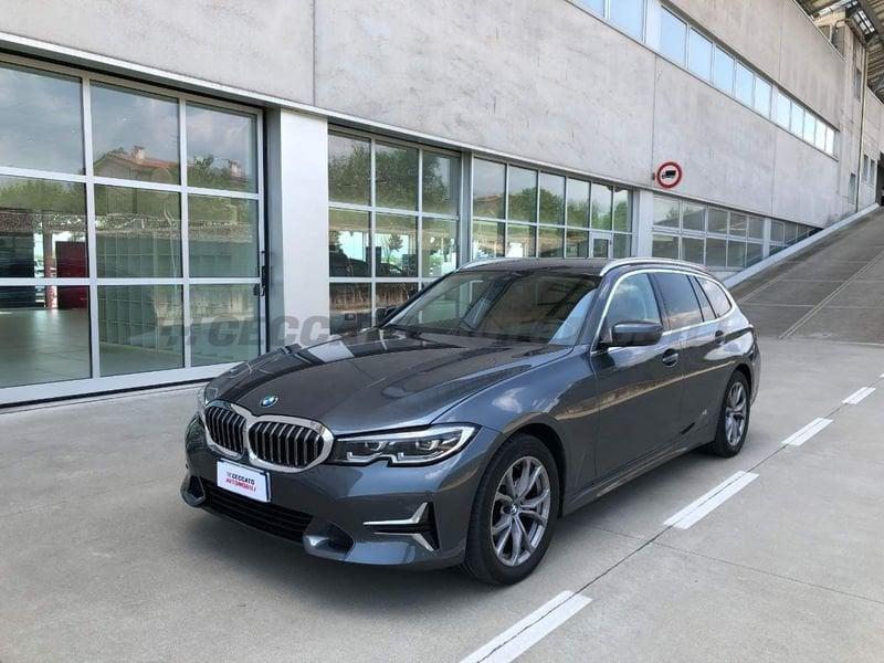 BMW Serie 3 320d Touring mhev 48V xdrive Luxury auto