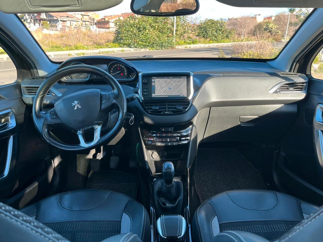 Peugeot 2008 1.6HDI PARI AL NUOVO FULL 2017