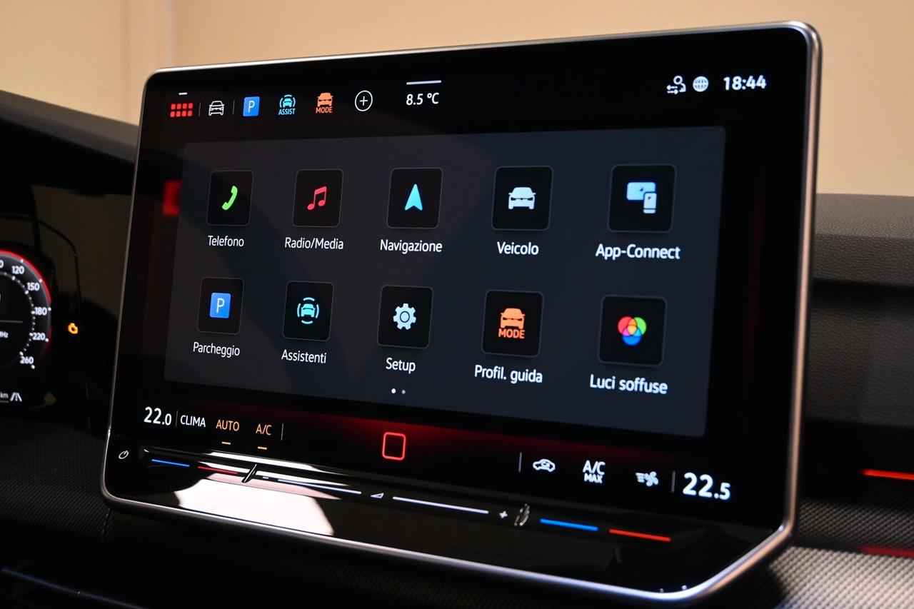 VOLKSWAGEN Golf 8ª serie Golf 2.0 TDI 150 CV D...