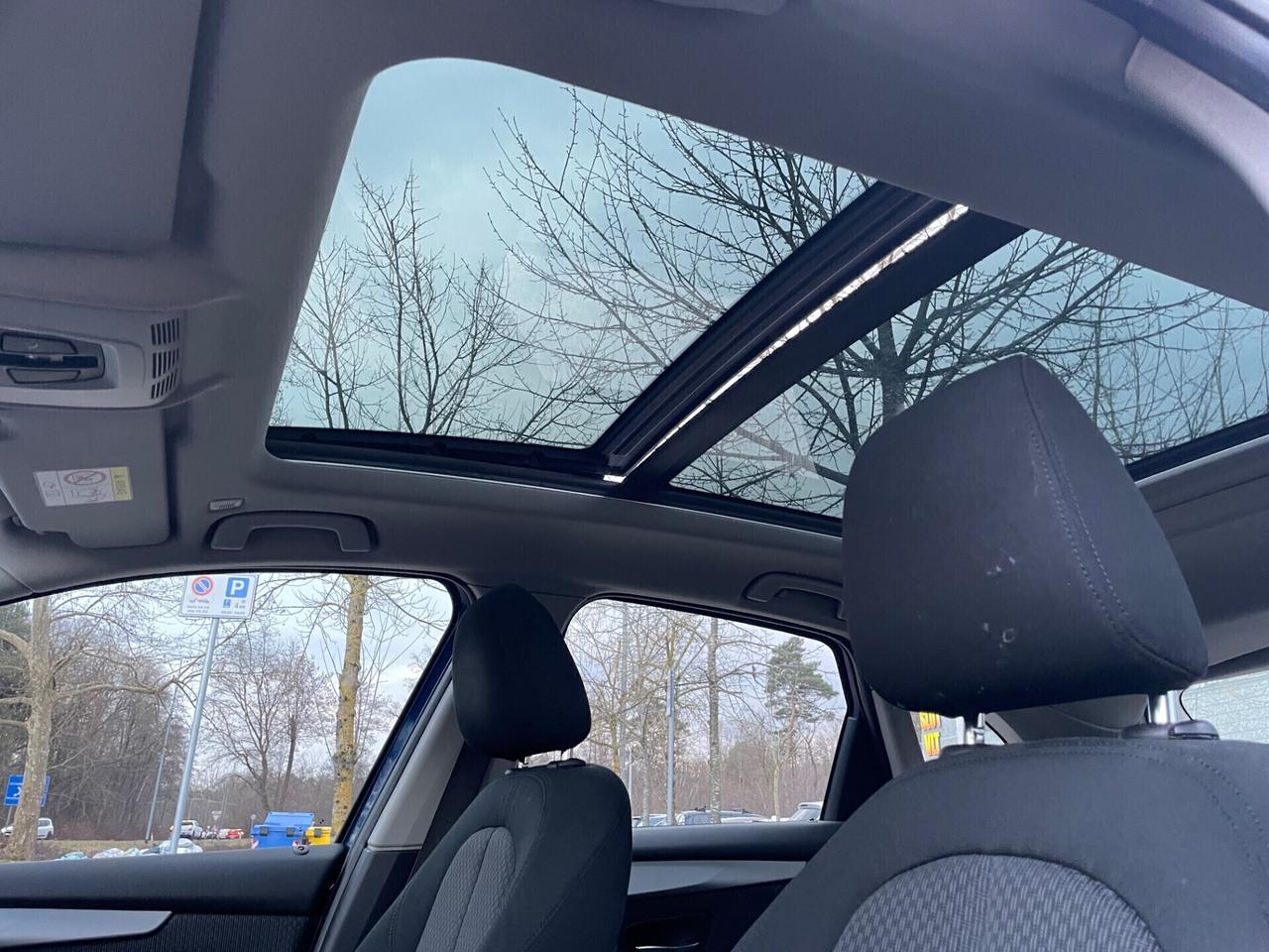 Bmw 216 218d Active Tourer*Neopatentati*Tetto*Navi*