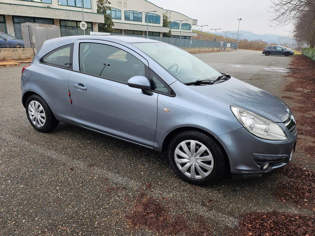 Opel Corsa 1.2 3 porte Sport