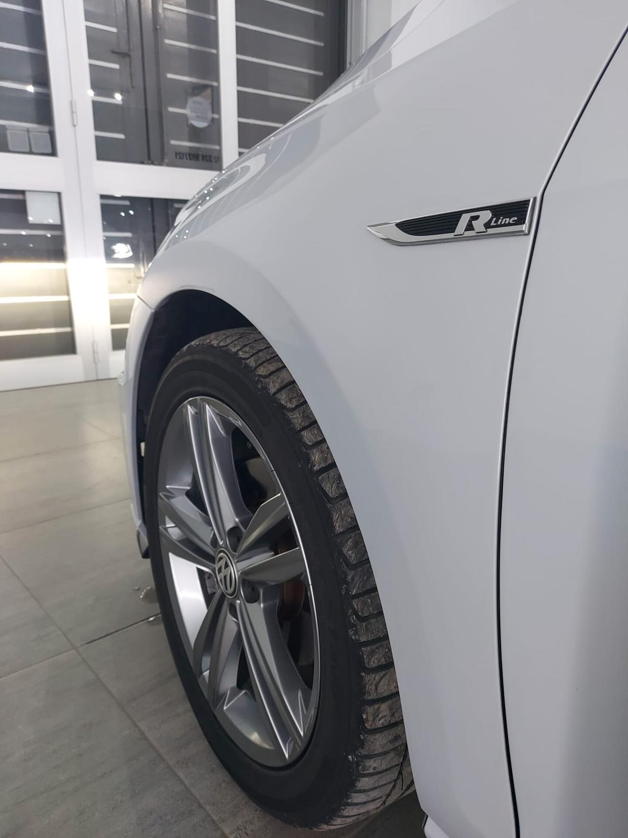 Volkswagen Golf 1.6 TDI 115 CV 5p. R-LINE 2018