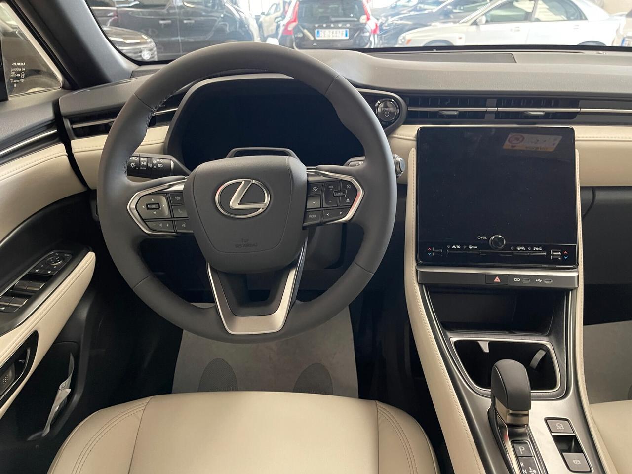 Lexus LBX Elegant hybrid 1.5 2wd e-cvt-Ok Neopat-LEGGI SOTTO
