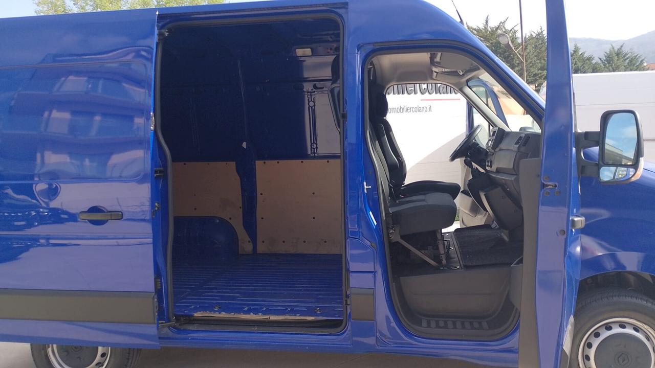 RENAULT MASTER FG TA L1 H2 T33 dCi 135 ICE 3 Posti