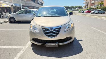 Lancia Ypsilon 1.2 69 CV 5 porte GPL Ecochic S Momodesign led pdc