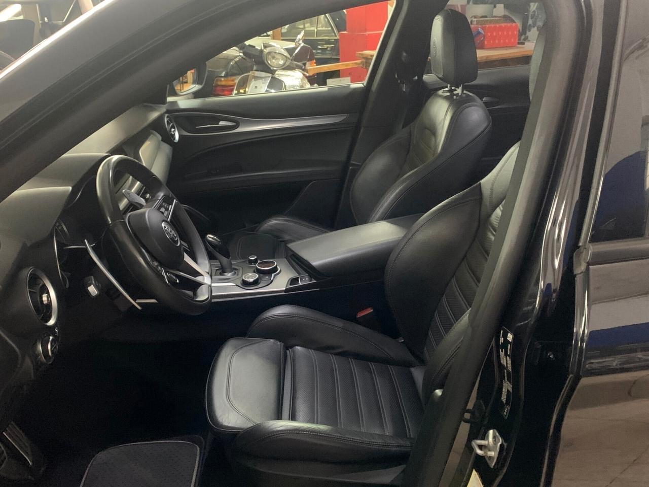 Alfa Romeo Stelvio 2.2 Turbodiesel 210 CV AT8 Q4 Executive