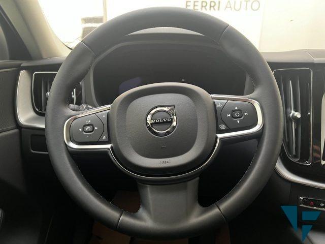 VOLVO XC60 T6 4WD Core