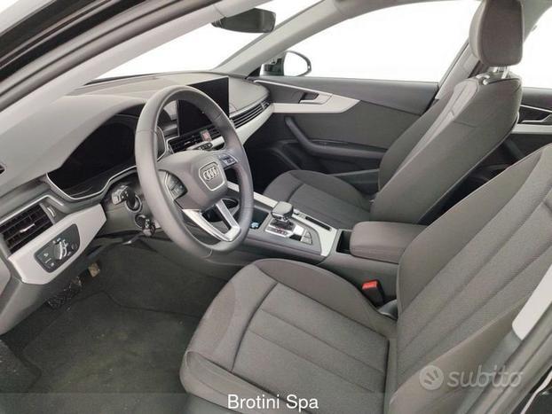 Audi A4 Avant 30 TDI/136 CV S tronic Business