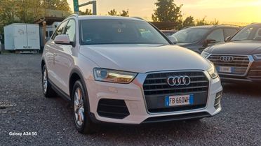 Audi Q3 2.0 TDI 150 CV S Line Esterno