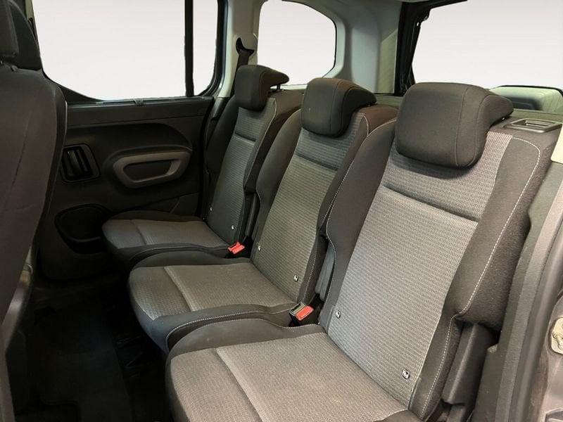 Toyota Proace City Verso 1.2 130 CV S&S Short A/T Luxury