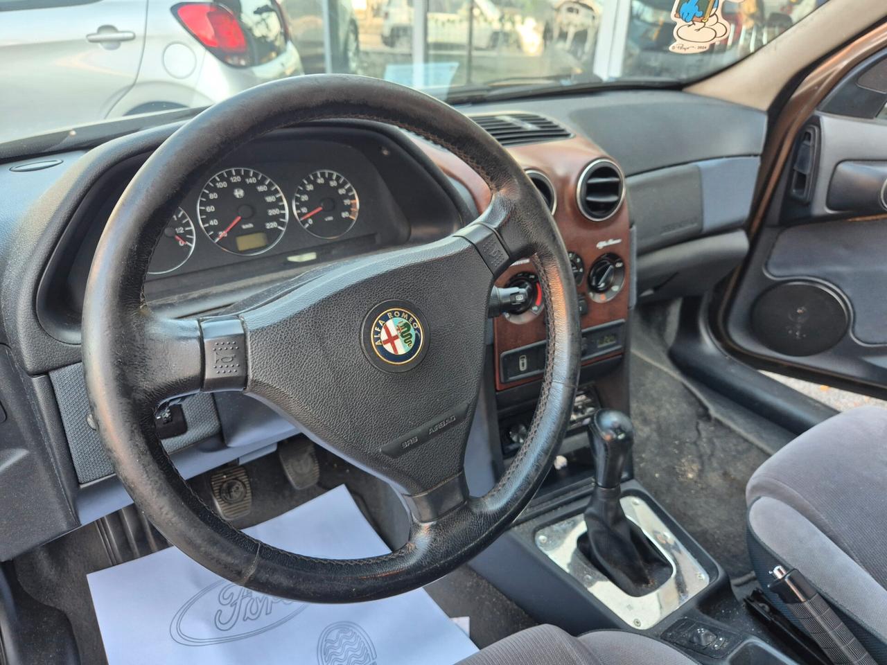 Alfa Romeo 146 1.6i 16V Twin Spark cat L