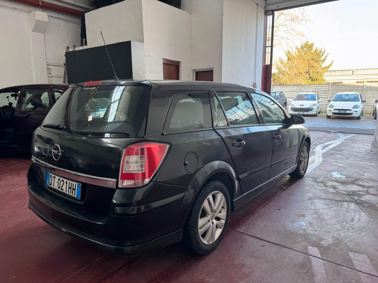 Opel Astra 1.6 16V VVT X COMMERCIANTI