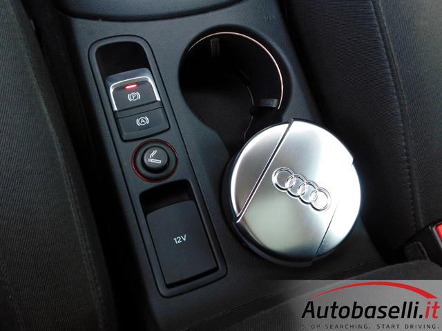AUDI Q3 2.0TDI 140CV QUATTRO, TETTUCCIO, NAVIGATORE, XENO
