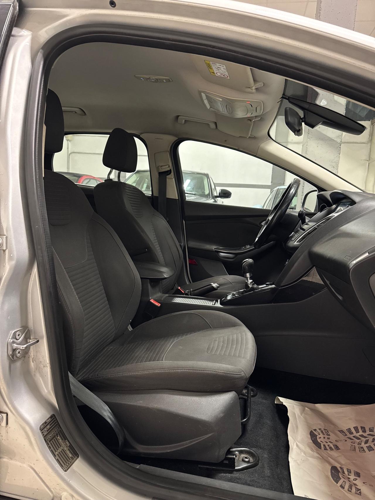 Ford Focus 1.5 TDCi 120 CV Start&Stop Powershift Titanium