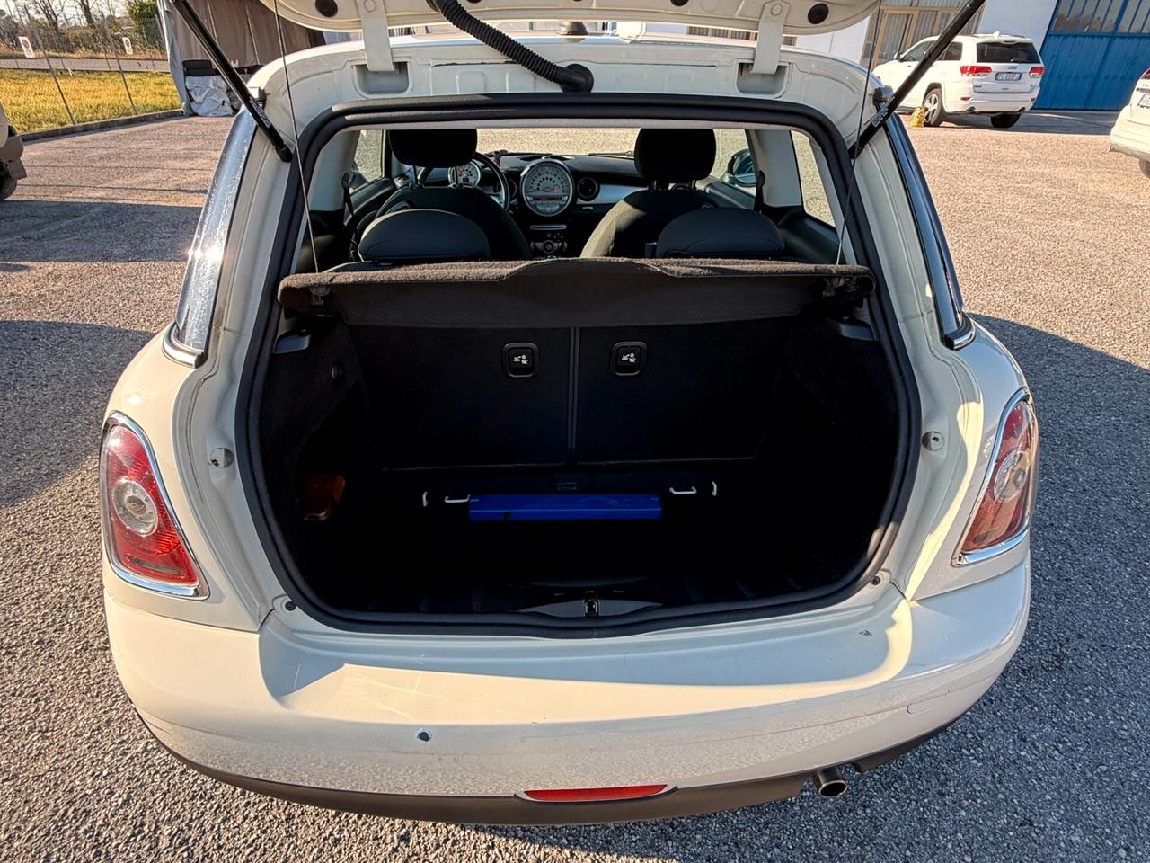 Mini 1.6 16V One (55kW)