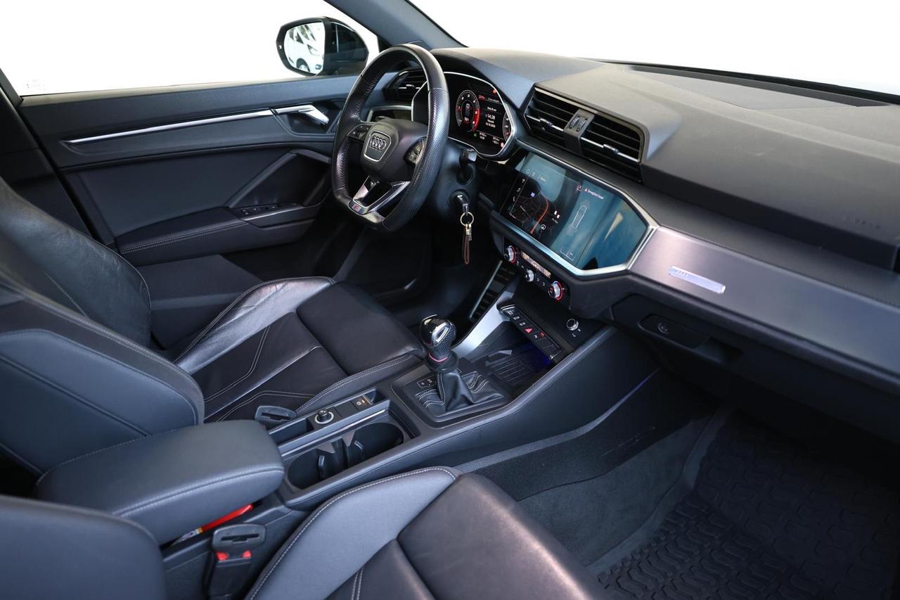 Audi Q3 2.0 TDI 150 CV S line Edition